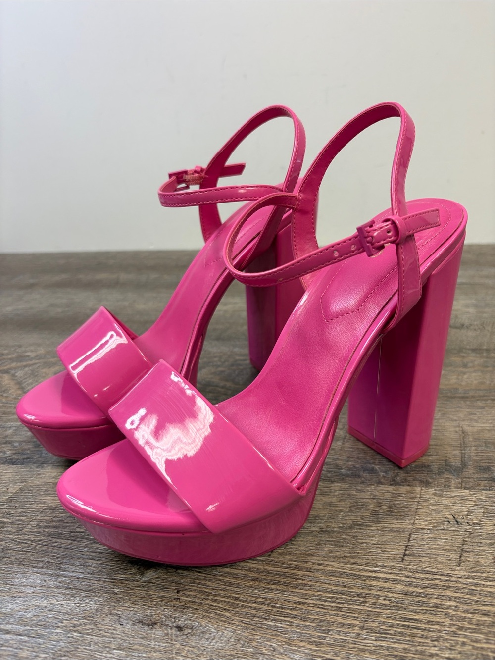 ALDO Hot Pink Patent Platform Block Heel Sandals – Women’s Size 8.5